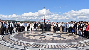 "CHP, HER TÜRLÜ MÜCADELENİN ADIDIR"