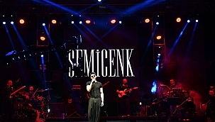 KONSERE BİNLERCE VATANDAŞ KATILDI