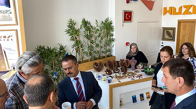 "ÜRETEN KADIN KOOPERATİFLERİ DİJİTALLEŞİYOR" PROJESİ KAPSAMINDA EĞİTİMLER BAŞLADI