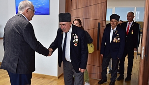 BAŞKAN GÖKHAN, BURDURLU ŞEHİT VE GAZİ YAKINLARINI AĞIRLADI