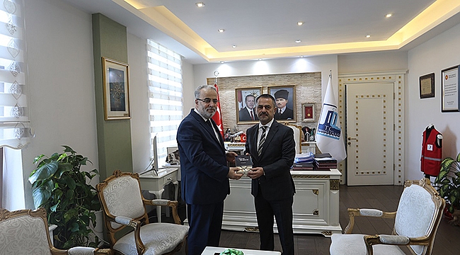 DİYANET İŞLERİ BAŞKAN YARDIMCISI İŞLİYEN, VALİ AKTAŞ'I ZİYARET ETTİ