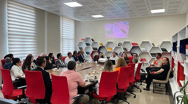 TEMİZLİK VE ÇEVRE TEMALI EĞİTİMLER SÜRÜYOR