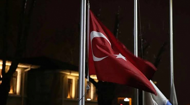 TÜRKİYE'DE ÜÇ GÜNLÜK MİLLİ YAS İLAN EDİLDİ!