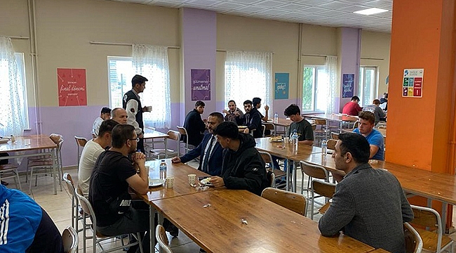 VALİ AKTAŞ, ÖĞRENCİLERLE BİR ARAYA GELDİ