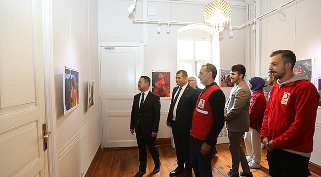 "HİLAL-İ AHMER'DEN TÜRK KIZILAY'INA ÇANAKKALE" SERGİSİ AÇILDI