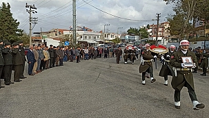 KIBRIS GAZİSİ SÜLEYMAN ÖLMEZ DUALARLA EBEDİYETE UĞURLANDI