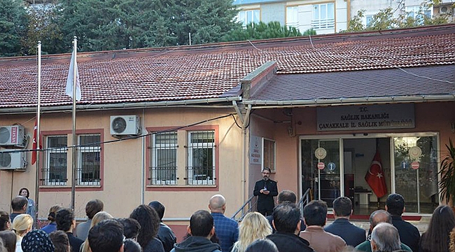 SAĞLIK EMEKÇİLERİ ATATÜRK'Ü ANDI