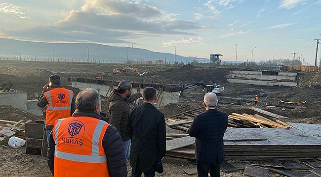 DSİ SARIÇAY KÖPRÜ İNŞAATINDA ÇALIŞMALAR HIZLA DEVAM EDİYOR