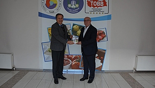 "TEMEL EKONOMİK SEKTÖR TARIMDIR"