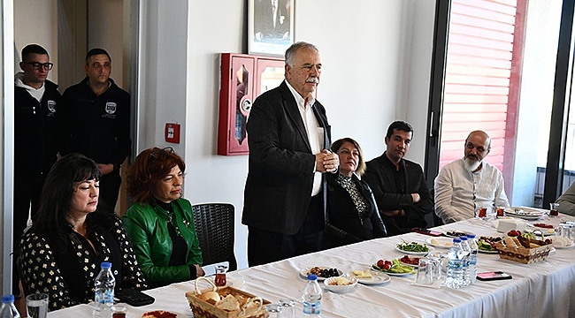 BAŞKAN GÖKHAN DESTEK HİZMETLERİ MÜDÜRLÜĞÜ PERSONELİ İLE BİR ARAYA GELDİ
