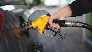 BENZİNE 1 LİRA 46 KURUŞ ZAM!