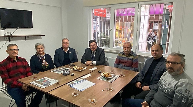 ERKEK TEMASLARINI SÜRDÜRÜYOR