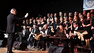 GELİBOLU MUSİKİ DERNEĞİ TSM KONSERİ BÜYÜK İLGİ GÖRDÜ