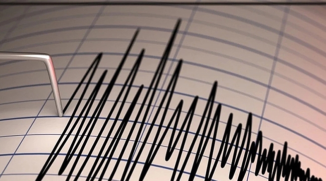 İZMİR'DE 5.1 BÜYÜKLÜĞÜNDE DEPREM MEYDANA GELDİ!