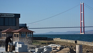 LAPSEKİ'DE ALTYAPI VE ESTETİK ÇALIŞMALARI HIZ KESMEDEN DEVAM EDİYOR