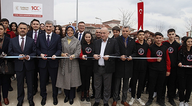  "OKULUN ADINA YAKIŞIR ÖĞRENCİLER YETİŞTİRELİM"