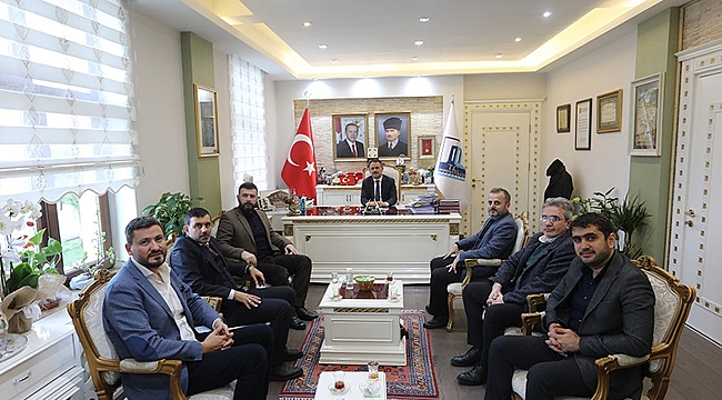 ÜNİVERSİTELERARASI AKADEMİSYENLER DERNEĞİNDEN VALİ AKTAŞ'A ZİYARET