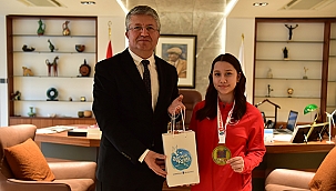 AVRUPA ŞAMPİYONUNDAN ÇANAKKALE BELEDİYESİNE ZİYARET