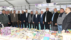 "HER ŞEY GELİR GEÇER AMA YAZI KALIR" 