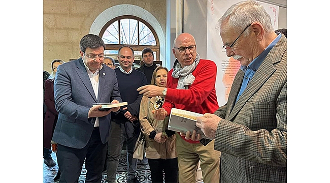 "KENTTE BİR ASRIN BELEDİYE BAŞKANLARI" SERGİSİ ZİYARETE AÇILDI
