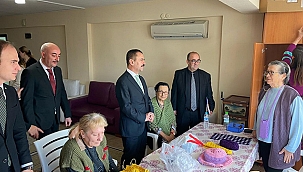 KÜÇÜKKUYU' DA HAMİYET FERİDUN SÖZEN HUZUREVİ VE ÇOCUK EVLERİNİ ZİYARET EDİLDİ