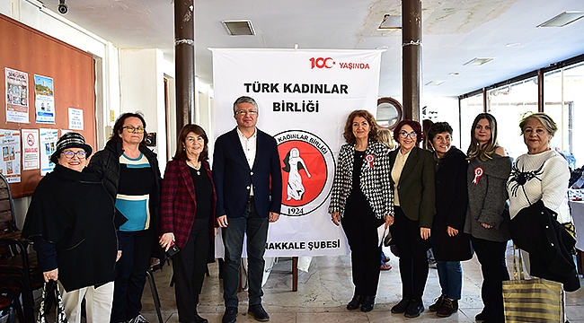 MUTLUAY, KADINLAR BİRLİĞİNİN 100. YIL SERGİSİNE KATILDI