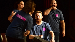 TAŞ KAĞIT MAKAS EKİBİ SEYİRCİYLE BİR KEZ DAHA BULUŞTU