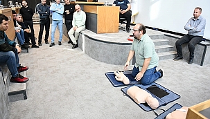 ÇANAKKALE BELEDİYESİ ARAMA VE KURTARMA EKİBİ "TEMEL İLKYARDIM" EĞİTİMİNE KATILDI