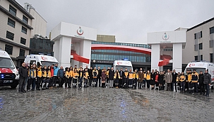 ÇANAKKALE'YE 5 YENİ AMBULANS