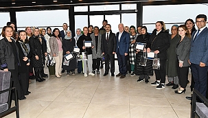 EĞİTİMİNİ TAMAMLAYAN KADINLAR SERTİFİKALARINI TÖRENLE ALDI