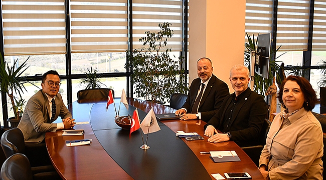 HİNDİSTAN BAŞKONSOLOSU MİJİTO VİNİTO ÇTSO'YU ZİYARET ETTİ
