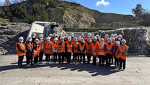 İLKOKUL ÖĞRENCİLERİNE GERİ DÖNÜŞÜM GEZİSİ