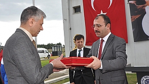 KUTSAL EMANETLER'İN DEVİR TESLİM TÖRENİ YAPILDI