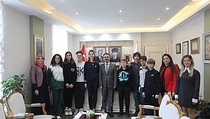 ÖĞRENCİLERDEN VALİ AKTAŞ'A ZİYARET