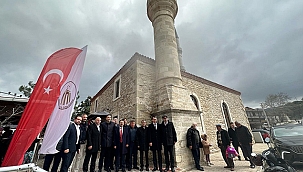 RESTORASYON ÇALIŞMALARI TAMAMLANAN ÇINARLI KÖYÜ TARİHİ CAMİİ İBADETE AÇILDI