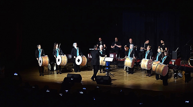 SOL ANAHTARI RİTİM GRUBUNDAN ALKIŞ ALAN KONSER