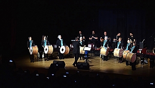 SOL ANAHTARI RİTİM GRUBUNDAN ALKIŞ ALAN KONSER