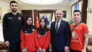 TURAN, ÇANAKKALELİ GENÇ KARETECİYİ KABUL ETTİ