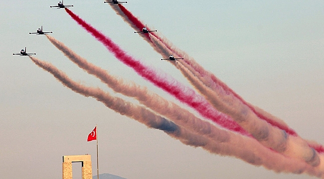 TÜRK YILDIZLARI GÖSTERİSİ İLERİ BİR TARİHE ERTELENDİ