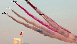 TÜRK YILDIZLARI GÖSTERİSİ İLERİ BİR TARİHE ERTELENDİ