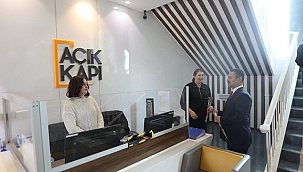 VALİ AKTAŞ, VALİLİK PERSONELİNİN DÜNYA KADINLAR GÜNÜNÜ KUTLADI