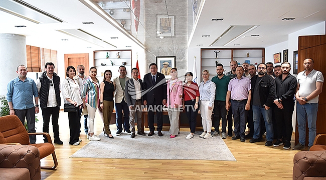 BAŞKAN ERKEK KONUKLARINI AĞIRLADI