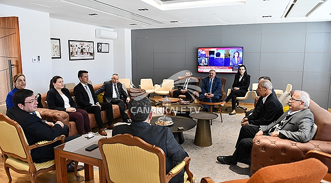 BAŞKAN ERKEK KONUKLARINI AĞIRLADI