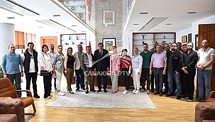 BAŞKAN ERKEK KONUKLARINI AĞIRLADI