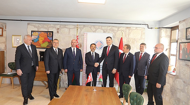 NOVOGRUDOK ŞEHİRLERİNİN İKİZLEŞME TÖRENİ GERÇEKLEŞTİRİLDİ