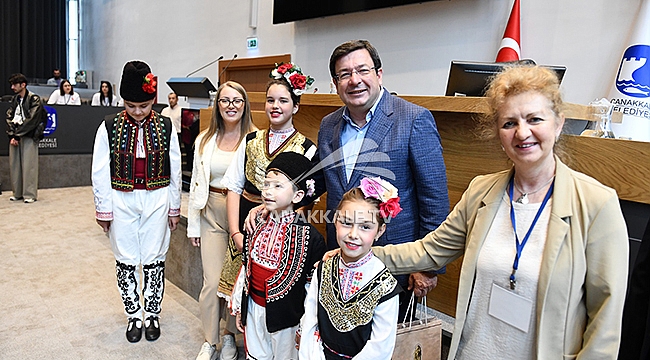 TROYA HALK DANSLARI FESTİVAL EKİBİNDEN BAŞKAN ERKEK'E ZİYARET