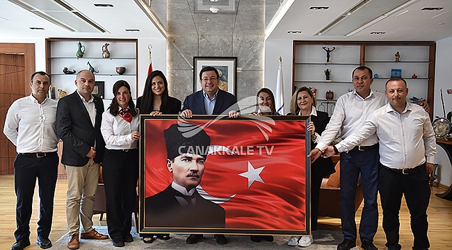 BAŞKAN ERKEK KONUKLARINI AĞIRLADI