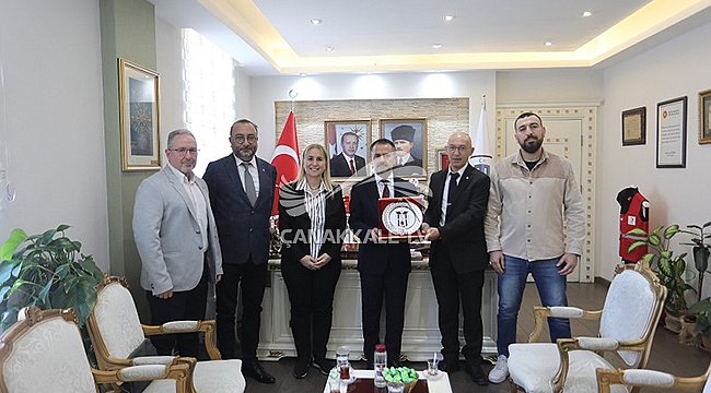 ÇANAKKALE 1915 BEŞİKTAŞLILAR DERNEĞİNDEN VALİ AKTAŞ'A ZİYARET