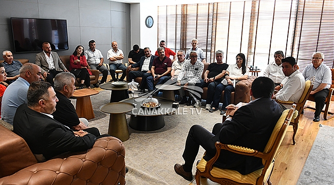 CHP EZİNE İLÇE YÖNETİMİNDEN BAŞKAN ERKEK'E ZİYARET