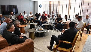 CHP EZİNE İLÇE YÖNETİMİNDEN BAŞKAN ERKEK'E ZİYARET